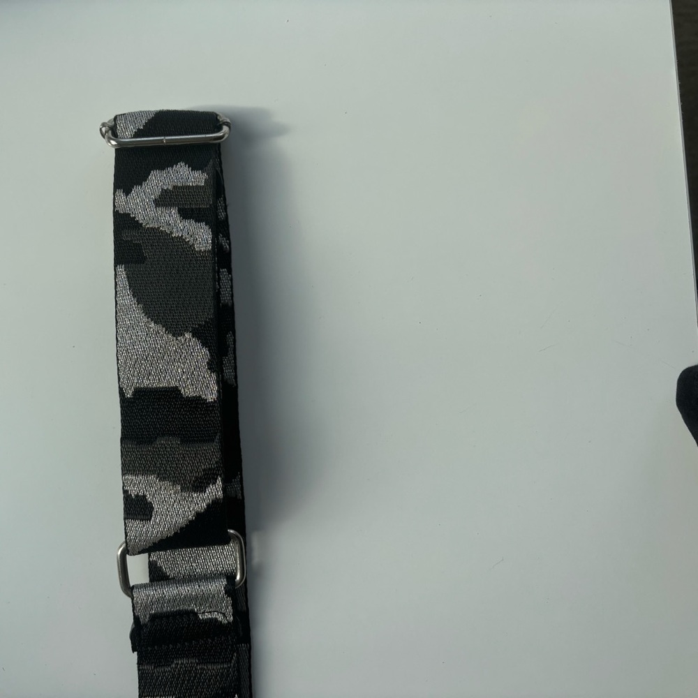 Camouflage Patterned Crossbody Strap